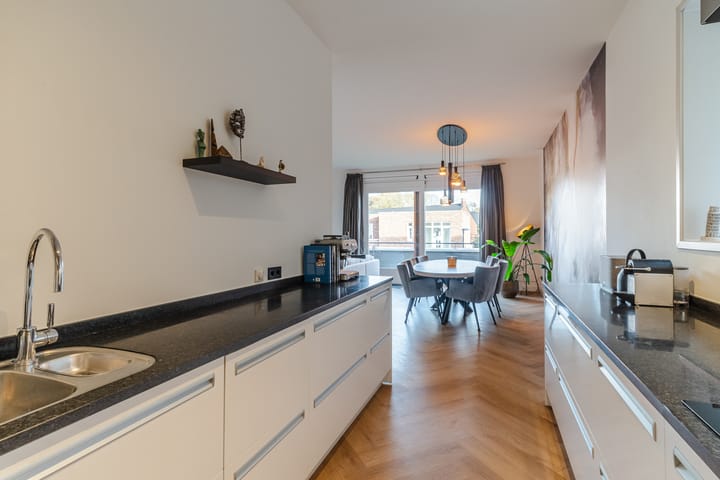 Foto 25 van President Kennedylaan 163