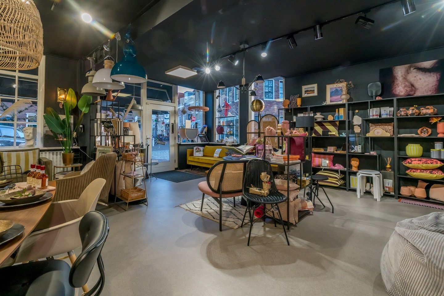 Bekijk foto 2 van Verrenieuwstraat 7