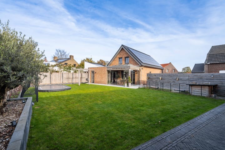 Photo 46 of Dorpstraat 9-A