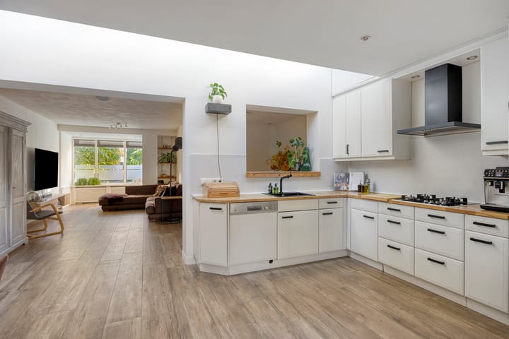 Photo 5 of Alexanderstraat 57