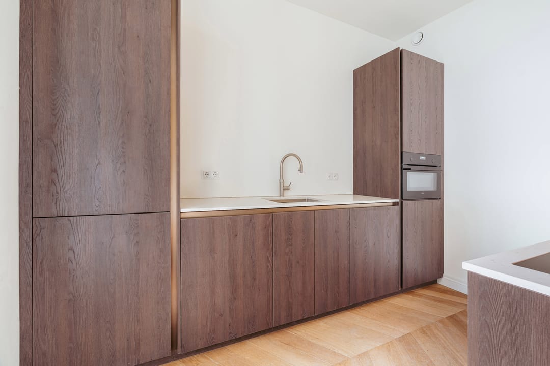 Photo 11 of Emmastraat 15-H