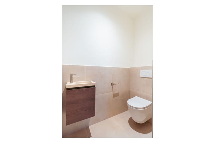 Photo 17 of Emmastraat 15-H