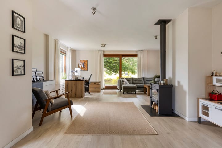 Photo 10 of Zuidwelleweg 3