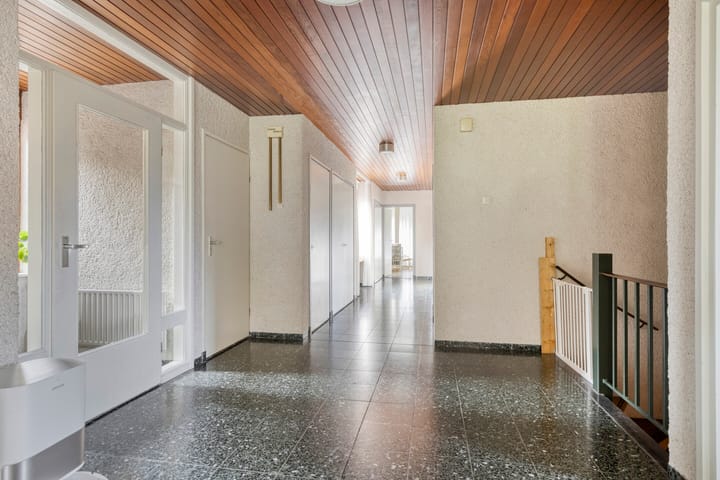 Photo 20 of Zuidwelleweg 3