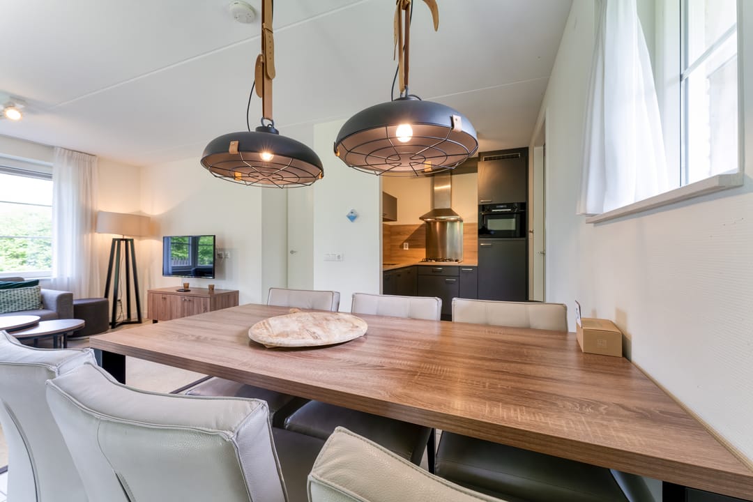 Photo 11 of Zeedijk 24-301