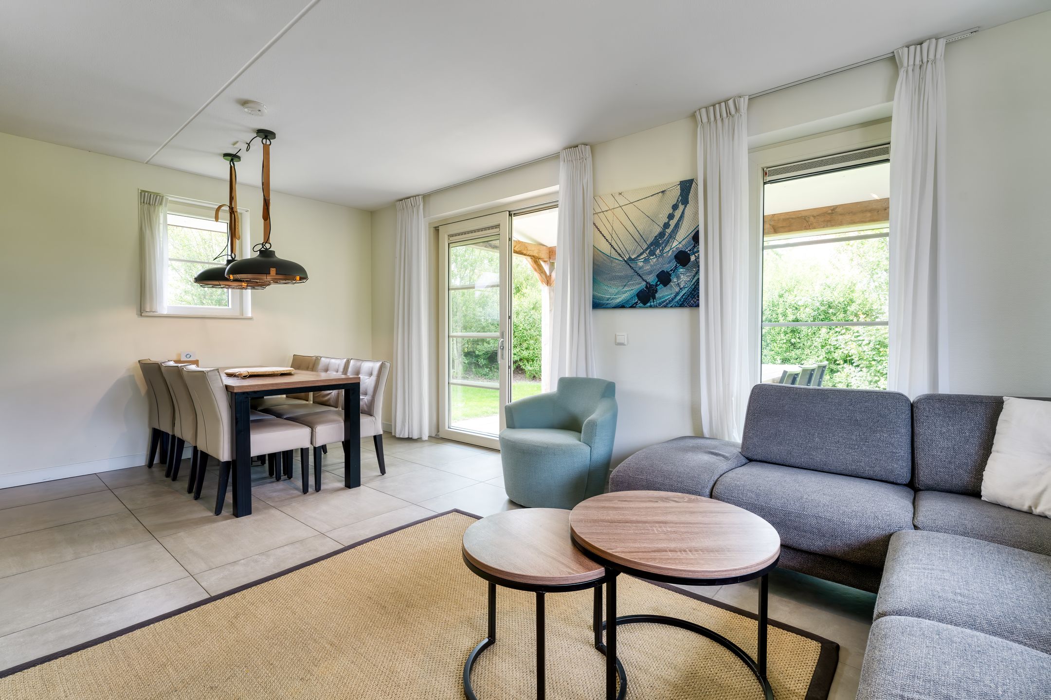 Photo 9 of Zeedijk 24-301