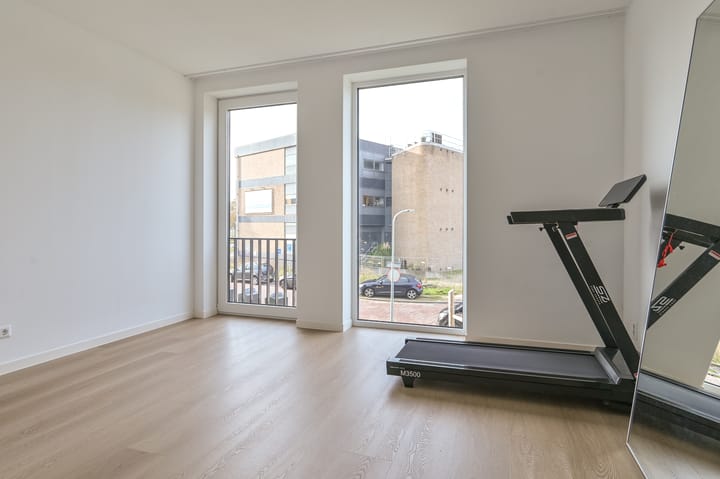 Photo 11 of Clothildestraat 3