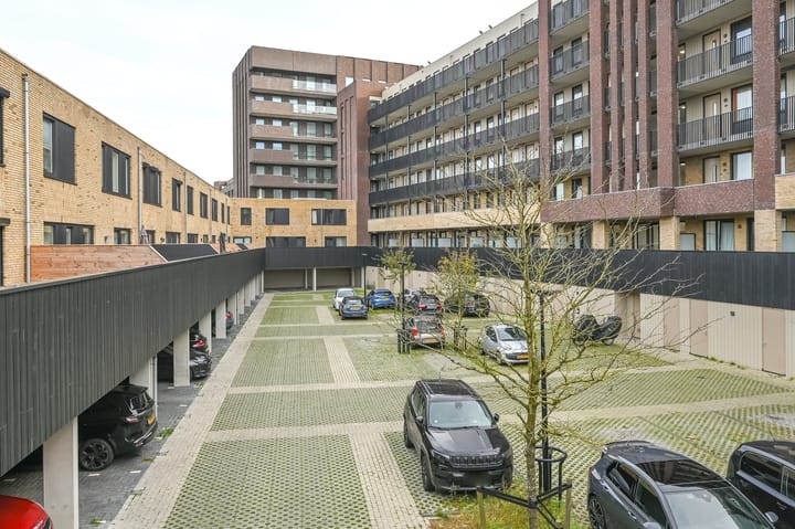 Photo 29 of Clothildestraat 3