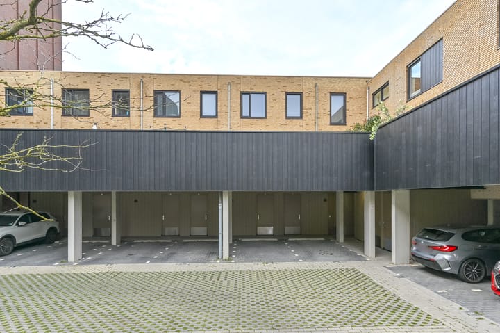 Photo 34 of Clothildestraat 3