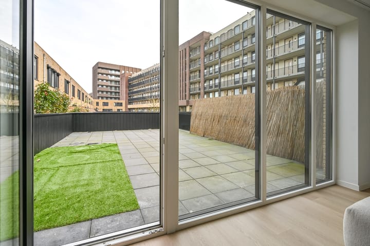 Photo 24 of Clothildestraat 3