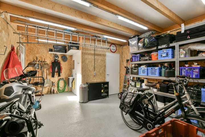 Photo 40 of Oosteinderweg 407