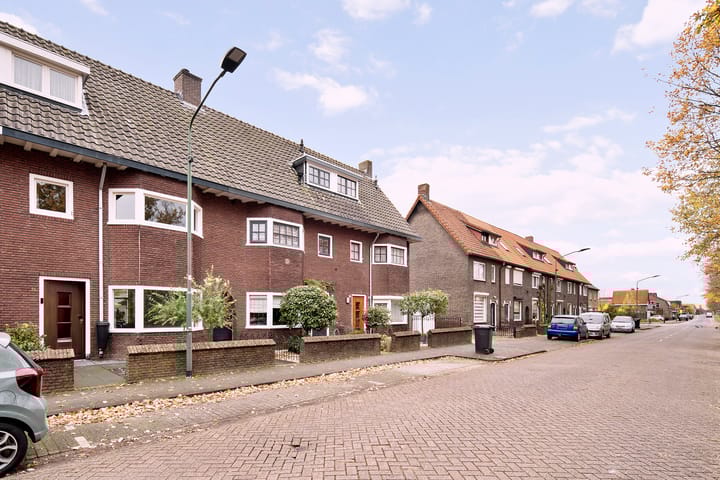 Photo 3 of Houtse Parallelweg 46