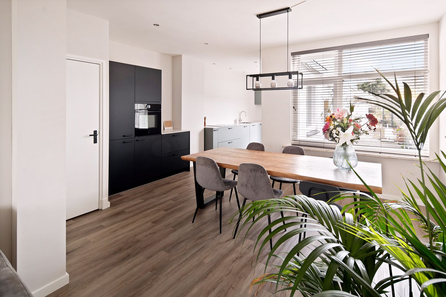 Foto 10 van Houtse Parallelweg 46