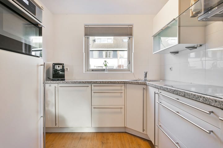 Photo 6 of Den Uylstraat 1