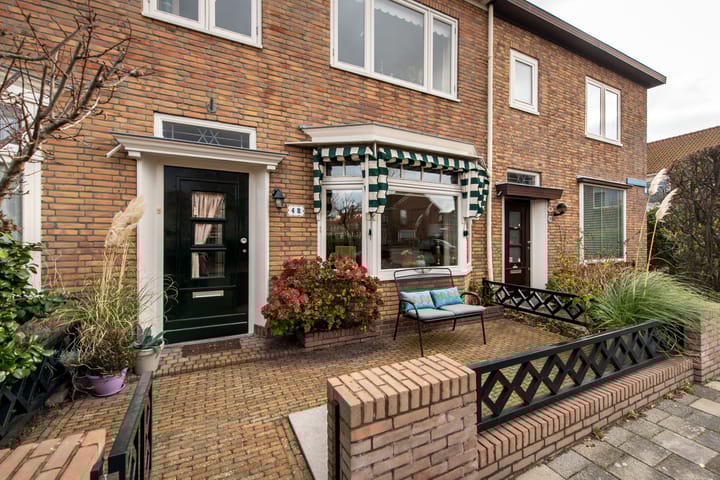 Photo 32 of Batavierenplantsoen 48