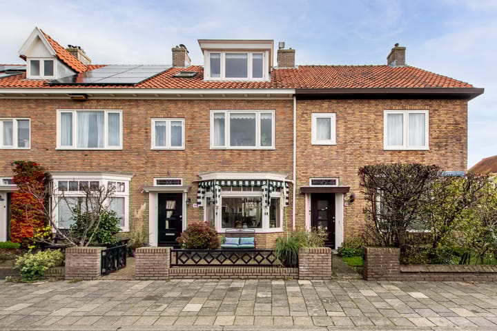 Photo 1 of Batavierenplantsoen 48