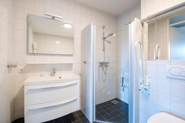 Photo 23 of Brink 32