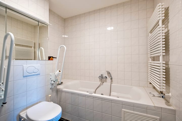 Photo 24 of Brink 32