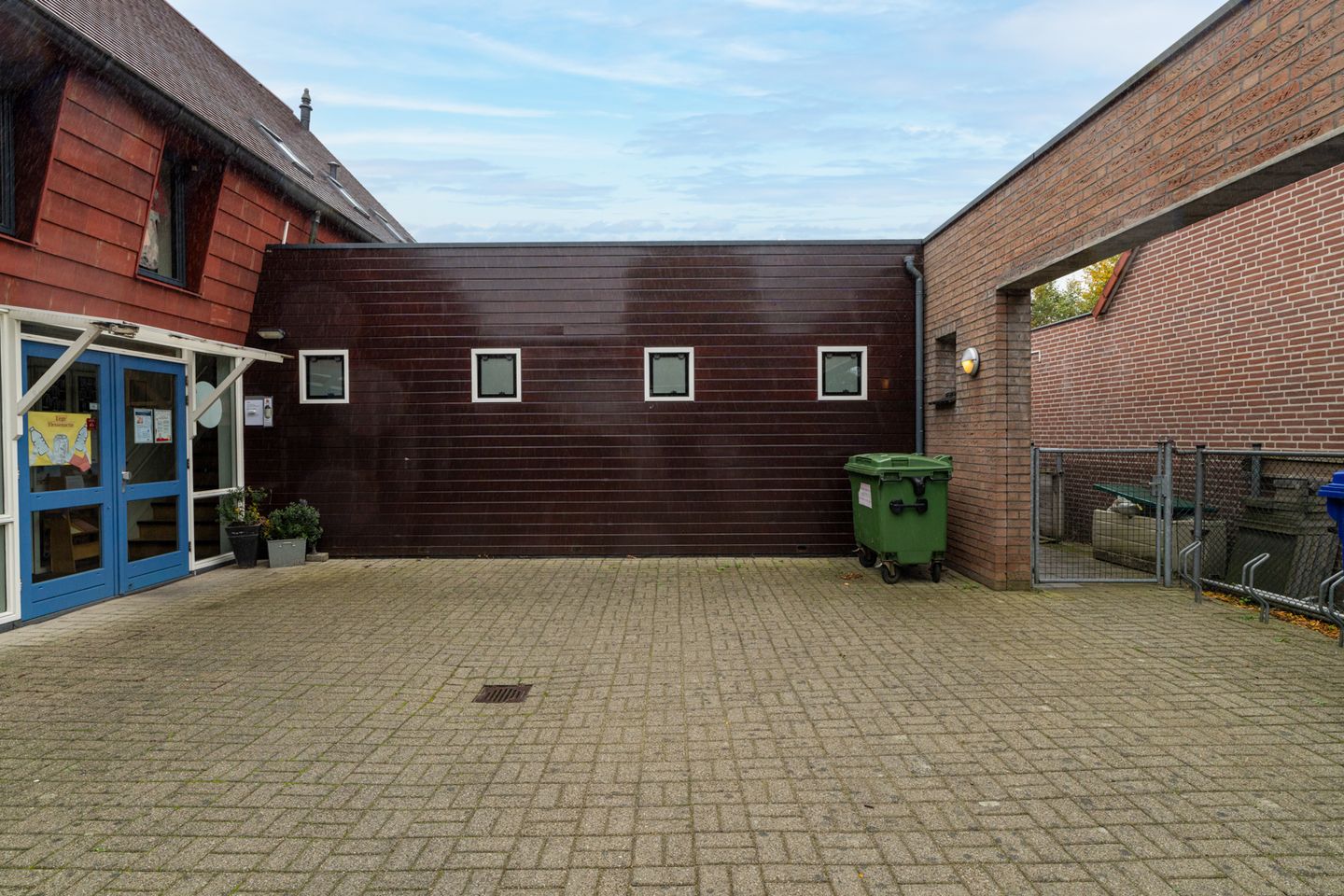 View photo 2 of Akkerstraat 11-a