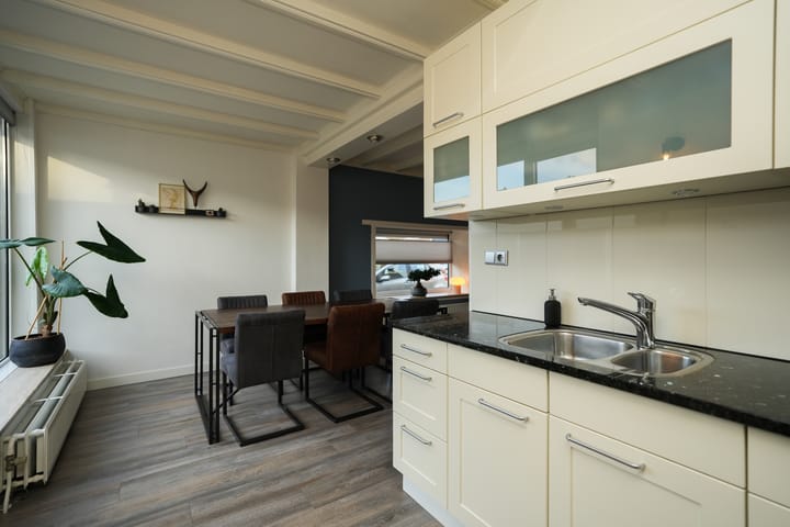 Photo 16 of Alverstraat 7