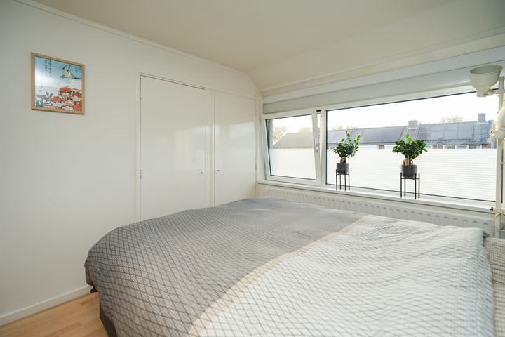 Photo 32 of Alverstraat 7