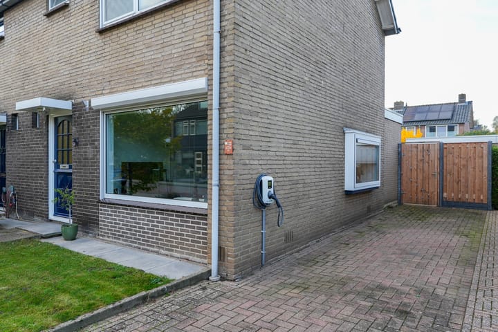 Photo 37 of Alverstraat 7