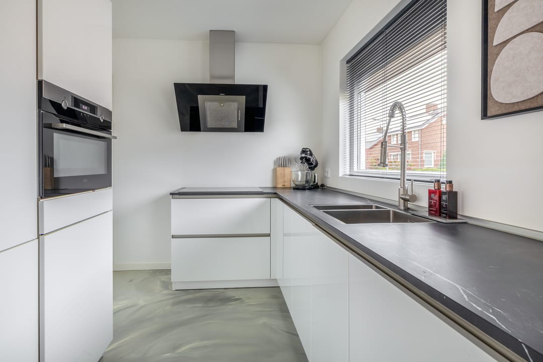 Photo 8 of Wilhelminastraat 42