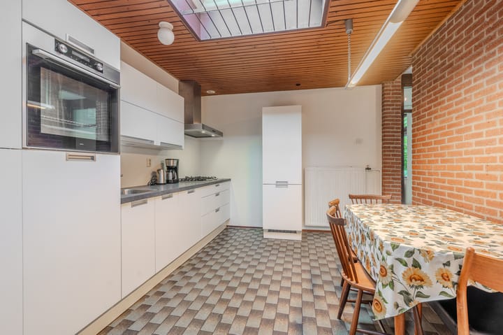 Photo 23 of Tiros 16