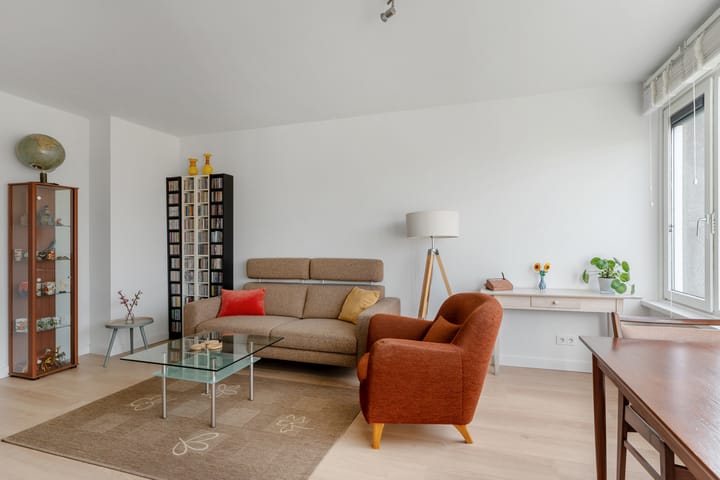 Foto 7 van Van der Helmstraat 261