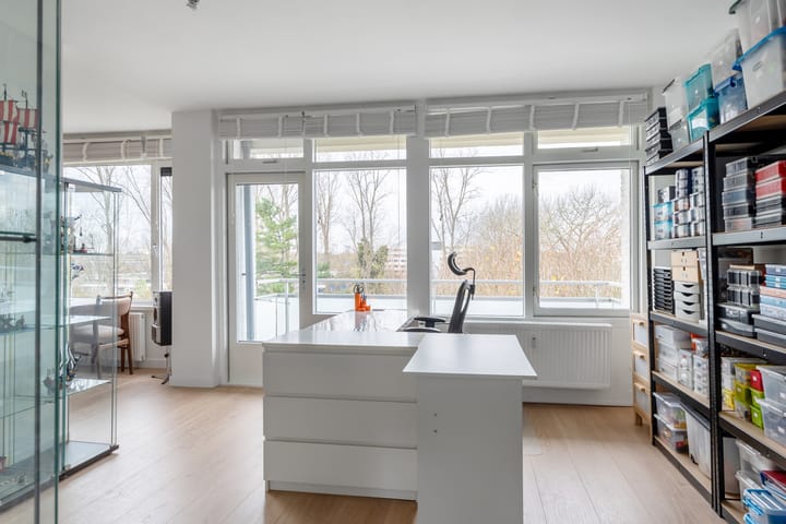 Foto 14 van Van der Helmstraat 261