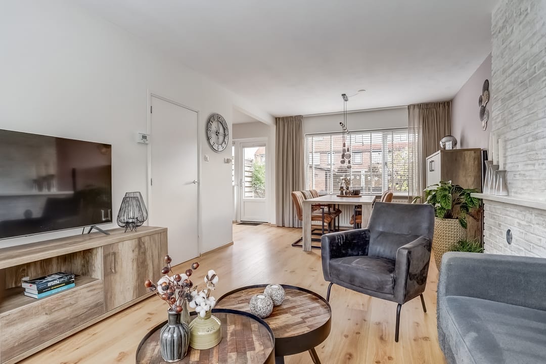 Photo 2 of Maasstraat 23