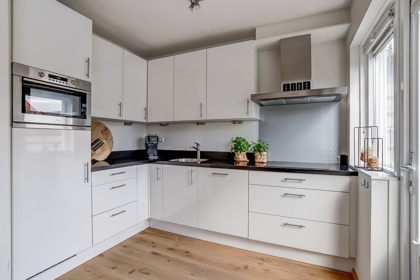 Photo 5 of Maasstraat 23