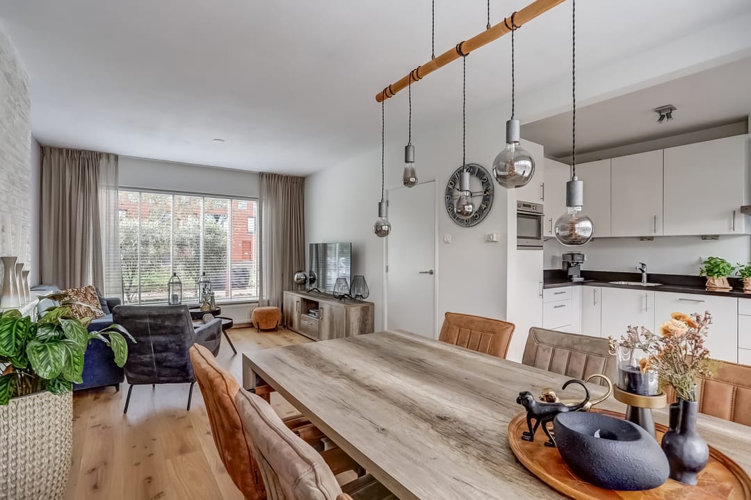 Photo 8 of Maasstraat 23