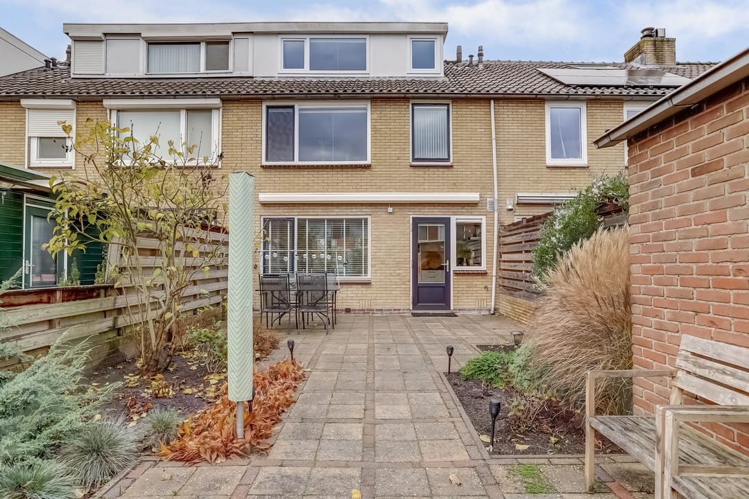 Photo 16 of Maasstraat 23