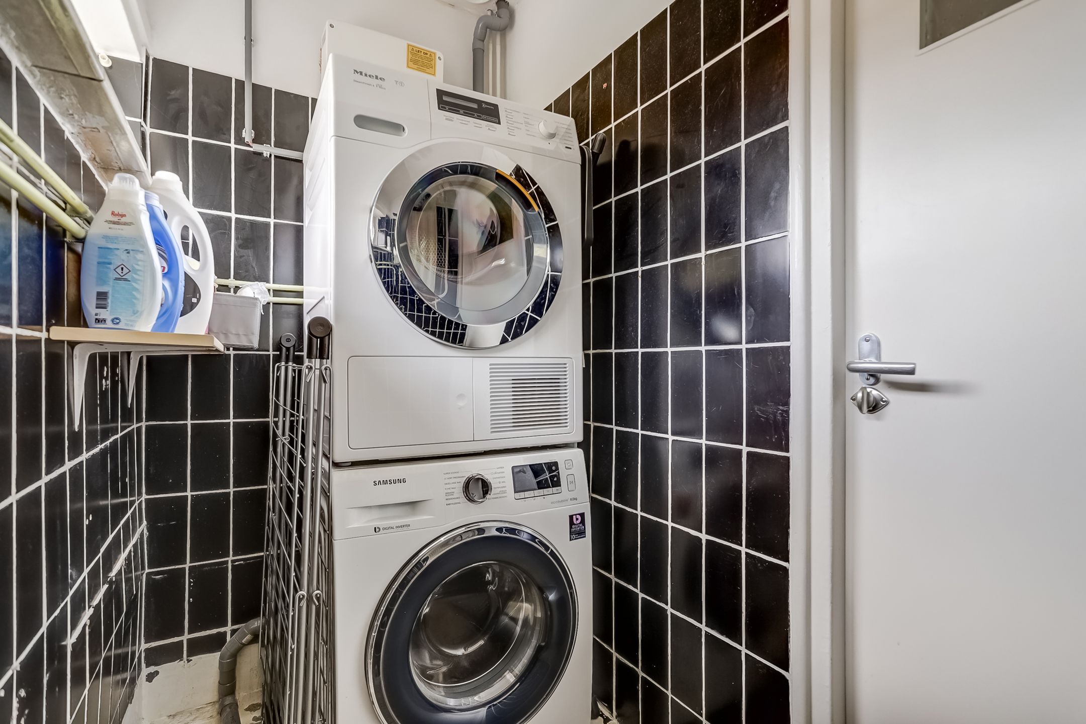 Photo 33 of Maasstraat 23