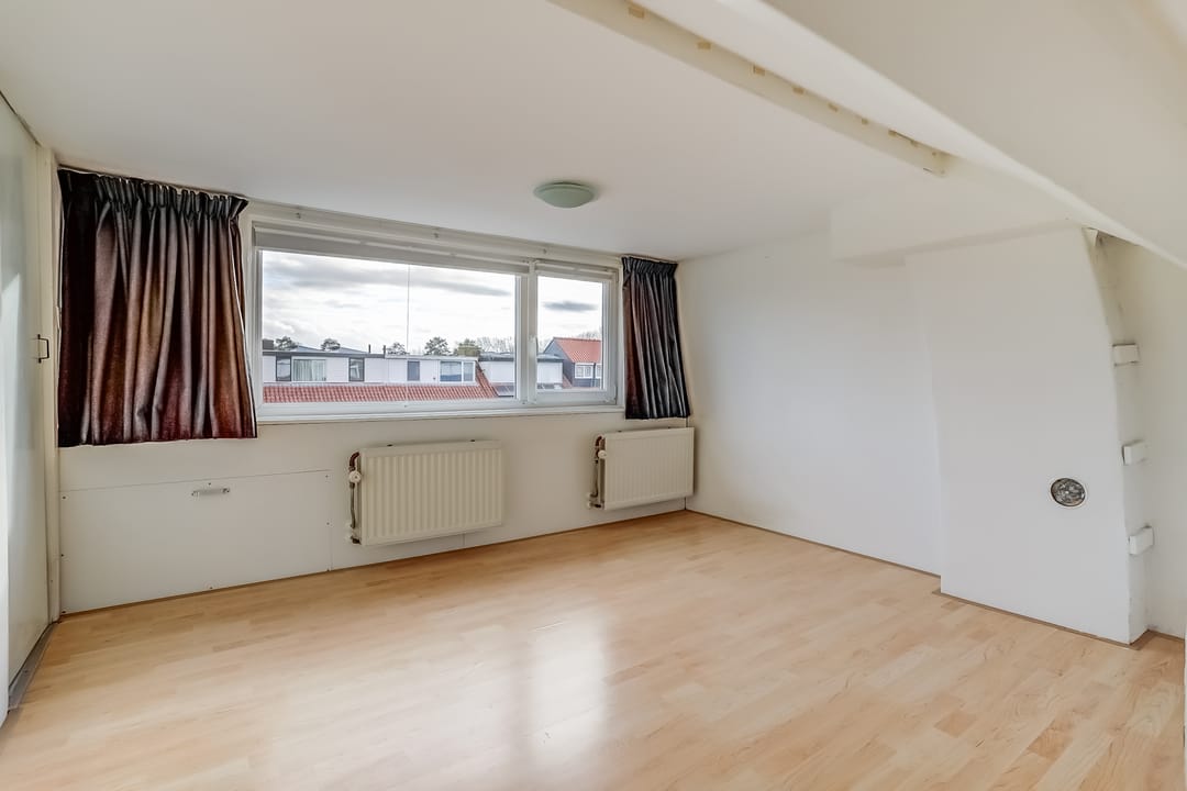 Photo 38 of Maasstraat 23