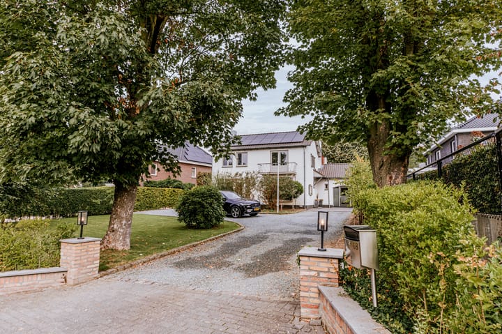 Beekstraat 18 main image