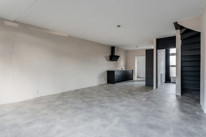 Photo 12 of Dorth 21