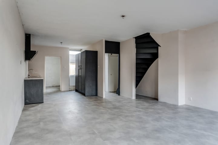 Photo 13 of Dorth 21