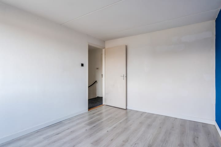 Photo 24 of Dorth 21