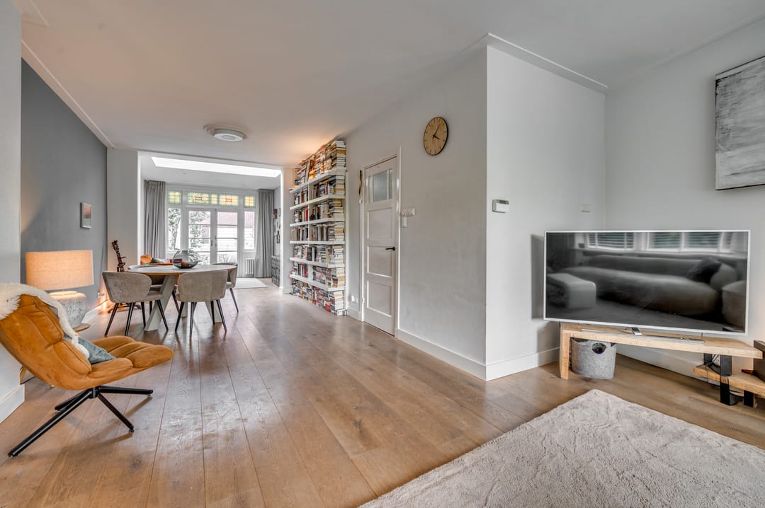 Foto 2 van Pastoor Deckersstraat 1