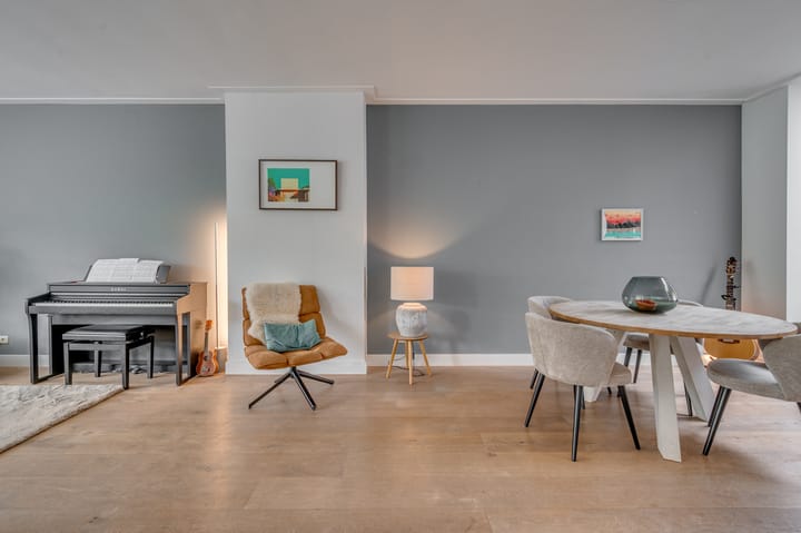 Foto 7 van Pastoor Deckersstraat 1