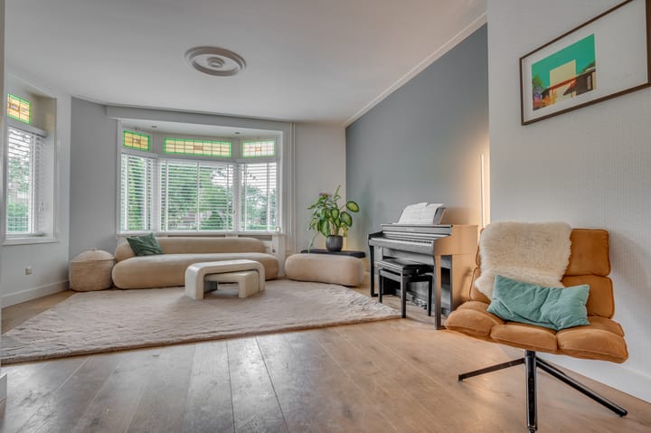 Foto 8 van Pastoor Deckersstraat 1