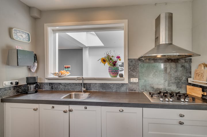 Foto 22 van Pastoor Deckersstraat 1