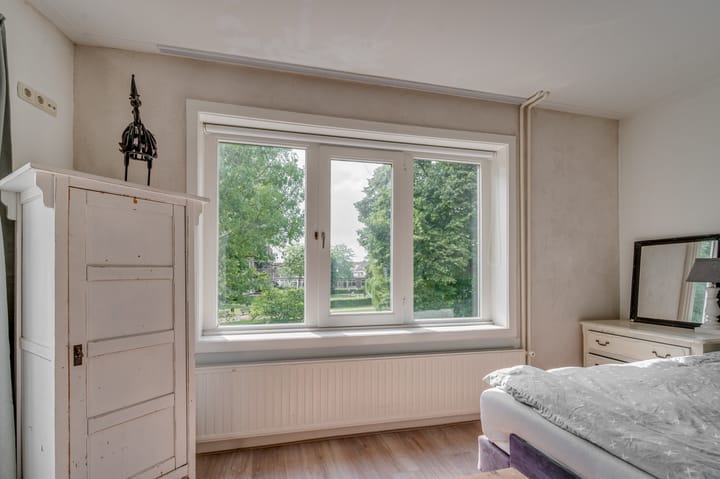 Foto 27 van Pastoor Deckersstraat 1