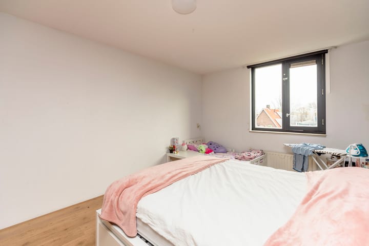 Photo 26 of Burgemeester Wermenbolstraat 16