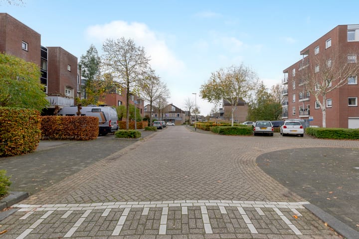 Photo 35 of Burgemeester Wermenbolstraat 16