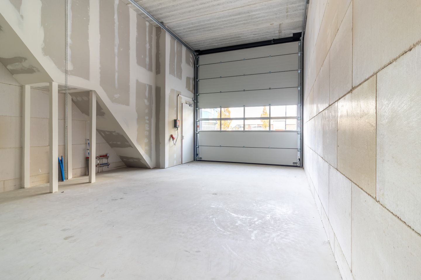 Bekijk foto 2 van Industrieweg 2-M