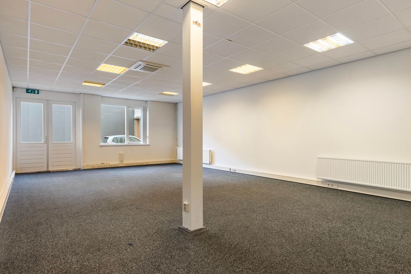 Bekijk foto 2 van Ondernemingsweg 3