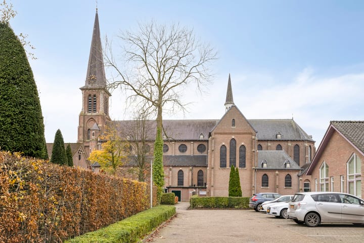 Photo 24 of Julianastraat 8-A